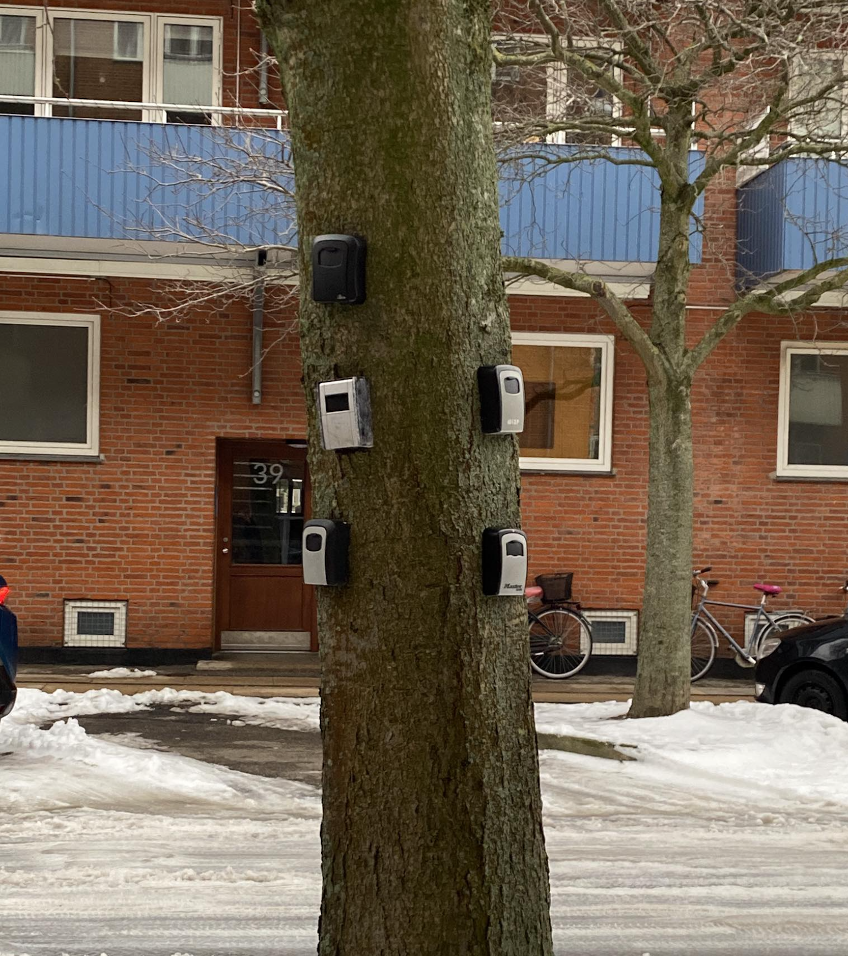 Keyboxes on a tree